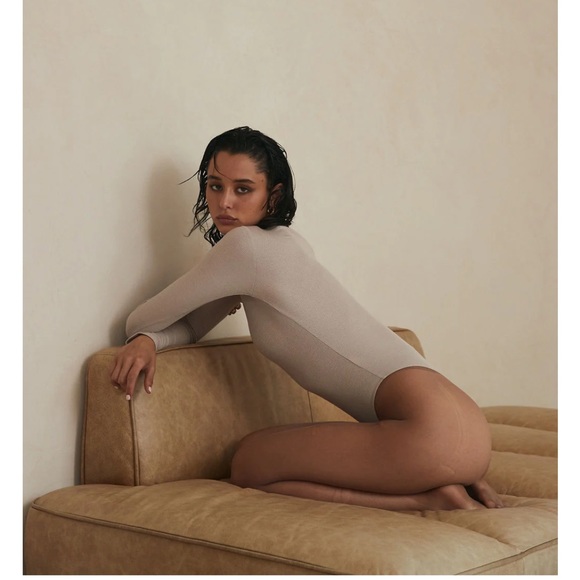 CLYQUE The Label Bodysuit - Picture 12 of 12